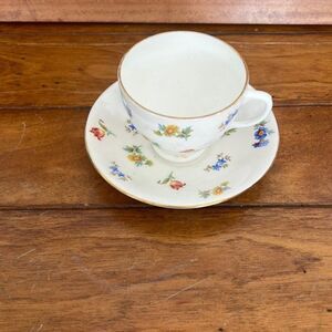 One Vintage Teacup OLD ROYAL Bone china🔥